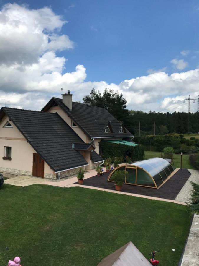Vila V Jesenikach Bridlicna Buitenkant foto